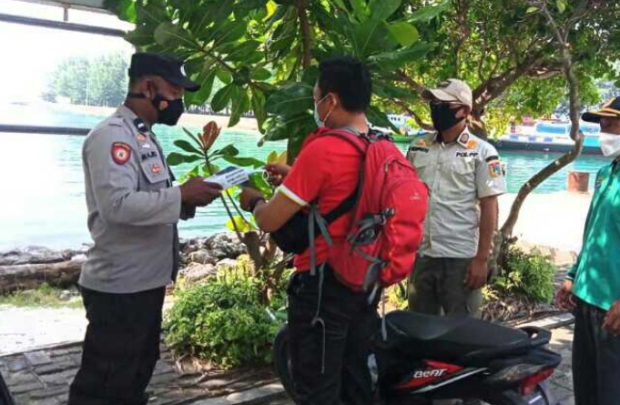 Polsek Kep Seribu Selatan Gelar Ops Yustisi Gabungan Di 3 Pulau Temukan 11 Pelanggar