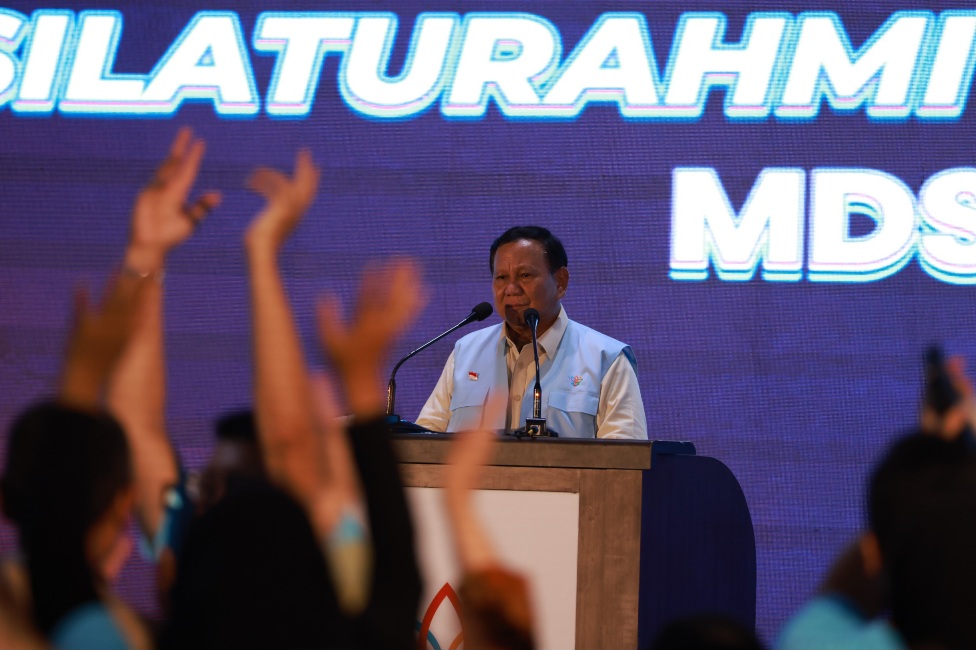 Momen Prabowo Terharu hingga Teteskan Air Mata saat Beri Bantuan Modal Rp 15 M untuk Koperasi MDS Coop