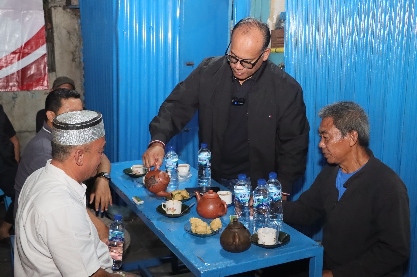 Ngopi Kamtibmas di Penjaringan, Kapolres Ajak Warga Jaga Kekompakan