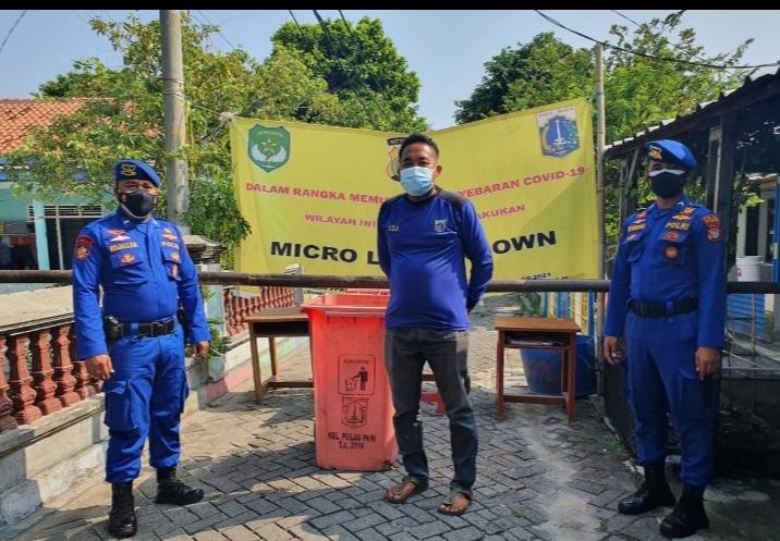 Polres Kep Seribu Berlakukan Satu Pintu Keluar Masuk di Zona Micro Lokdown