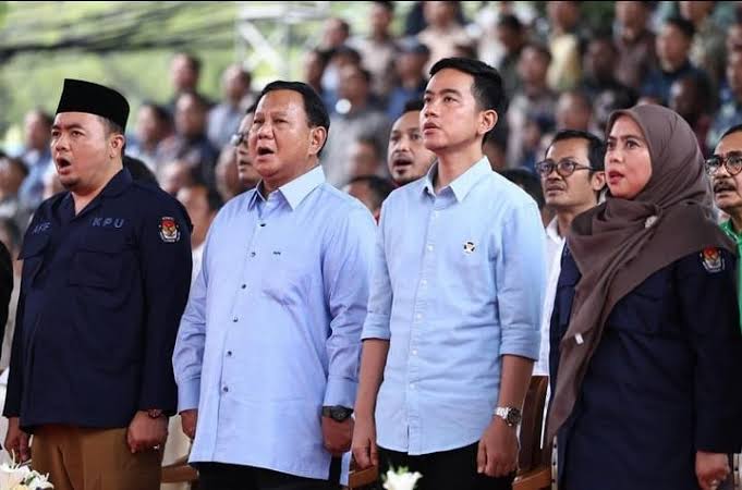 Gelombang Dukungan Kuat untuk Transisi Prabowo-Gibran: Siap Bawa Indonesia ke Era Emas!