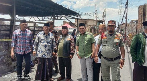 PWNU DKI Jakarta dan PCNU Jakut Distribusikan Bantuan Logistik Kepada Korban Kebakaran Depo Pertamina Plumpang